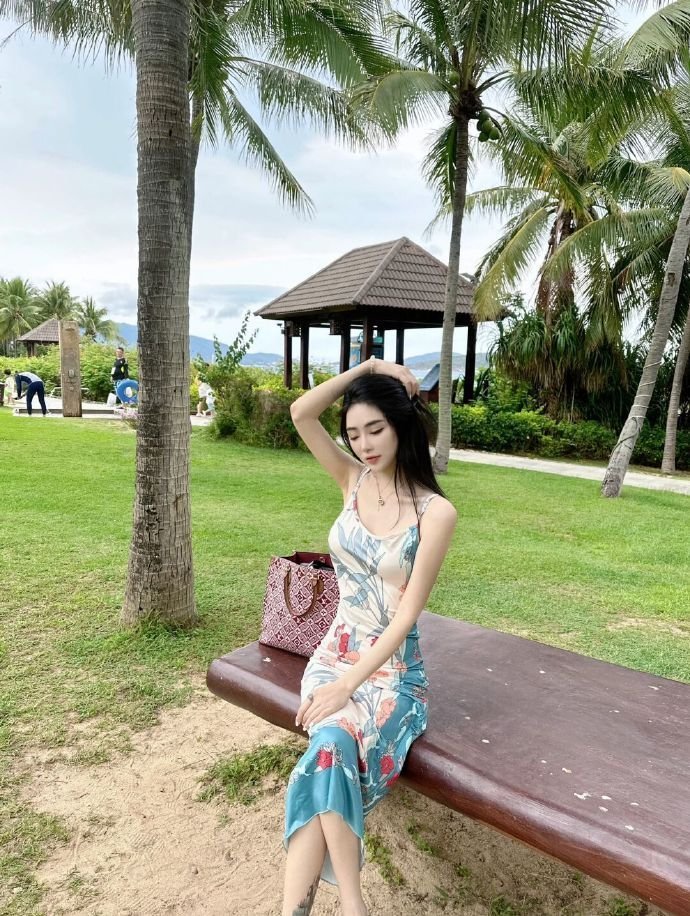 坚如磐石 封面